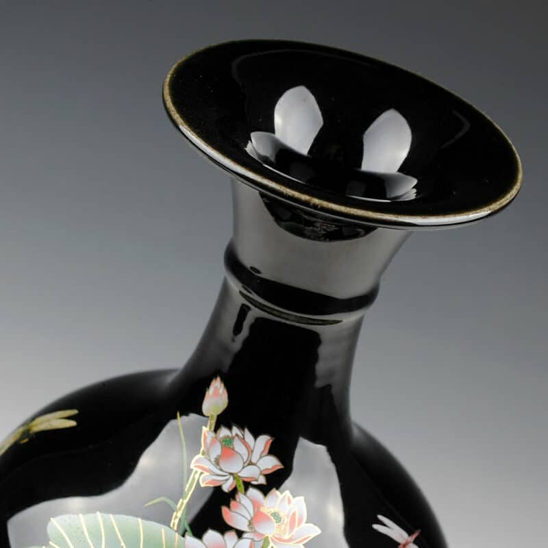 Vase chinois motif lotus