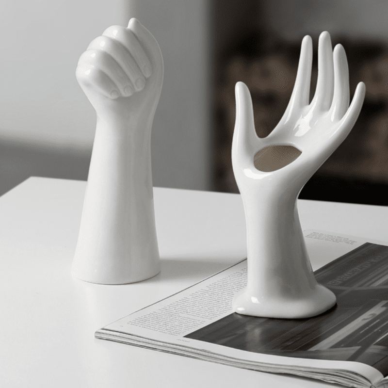 Vase moderne design en forme de main
