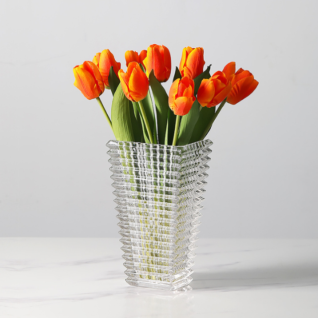 Grand vase vintage en verre ciselé - KFH La Maison