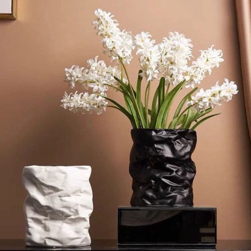 vase-céramique-blanc--papier-froissé-2